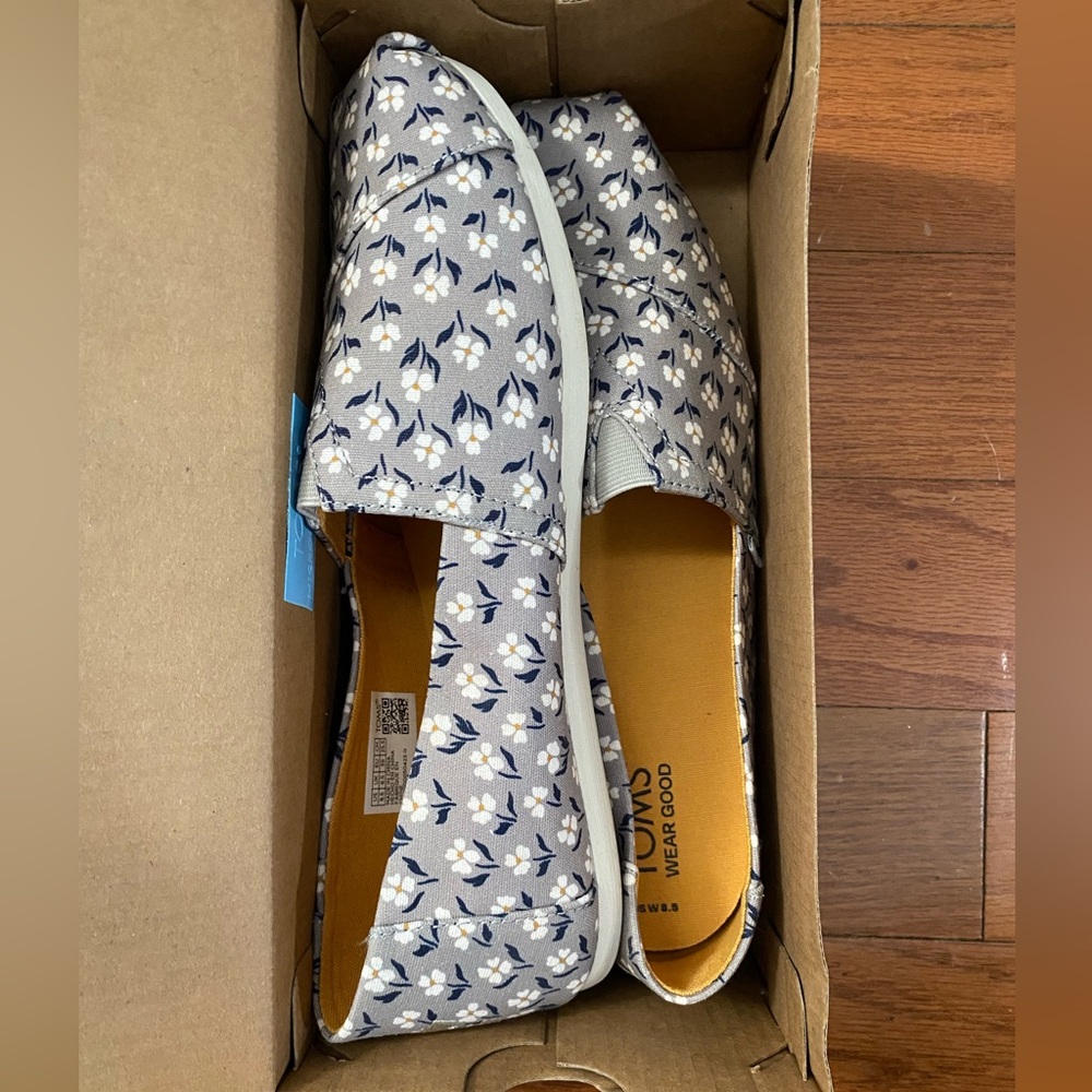 Toms Vintage Gray Daisies Alpargata